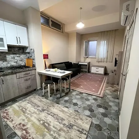 Basement Floor, Konforlu, Ferah, Genis 1+1 '24' شقة *