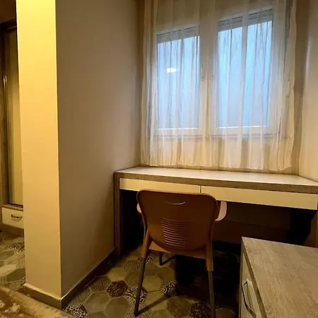 Basement Floor, Konforlu, Ferah, Genis 1+1 '24' アパート アンタルヤ